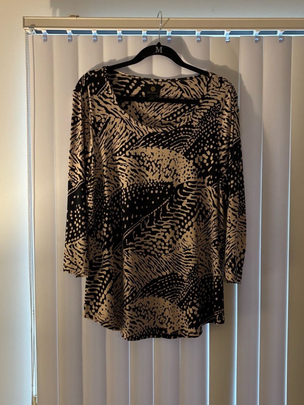 JM Collection Black and Tan Women’s Top Size L